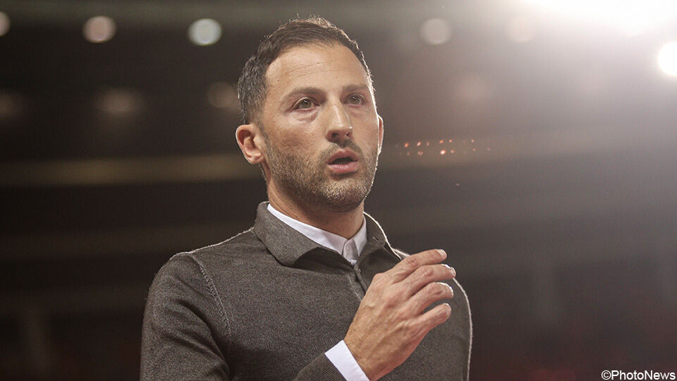 Domenico Tedesco koos in Wenen voor countervoetbal. Domenico Tedesco