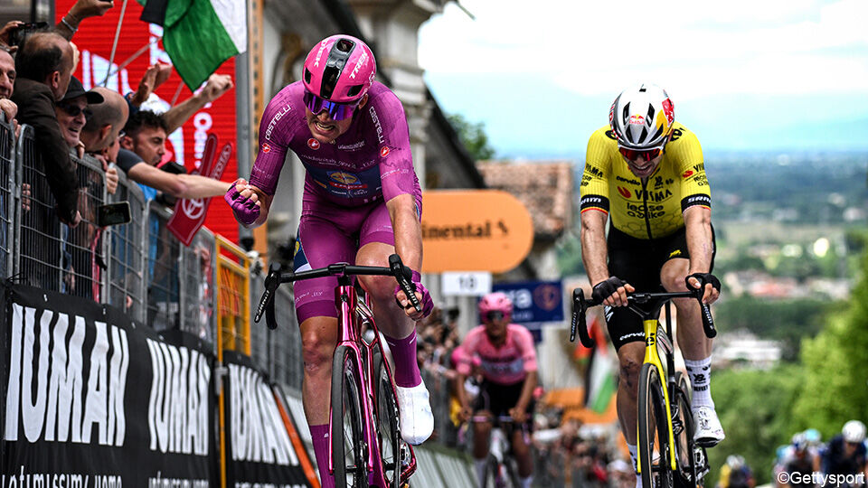 Pedersen klopt Van Aert en pakt zijn 4e zege in deze Giro.